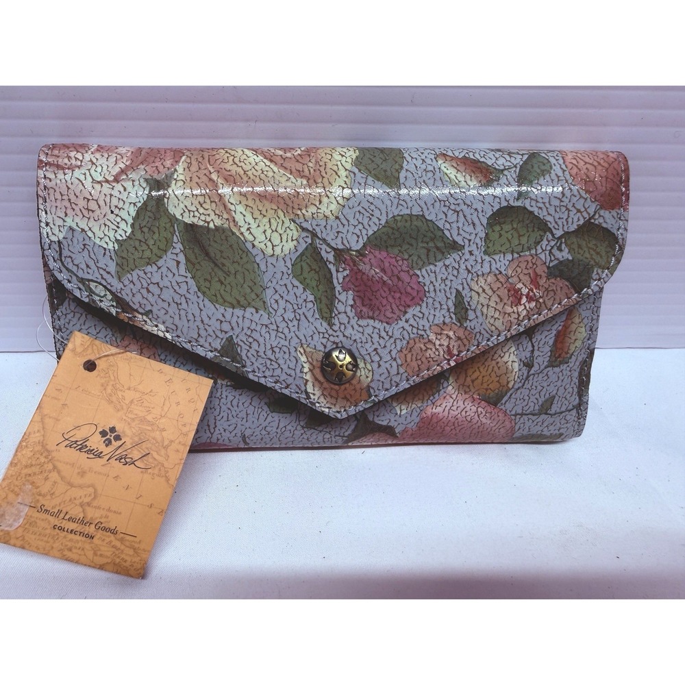 NWT Patricia Nash Aprila Crackled Rose Wallet SUPER RARE RETIRED BLUE PINK MULTI